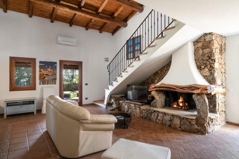 Villa Calyra by Klodge Villa in Sardinia