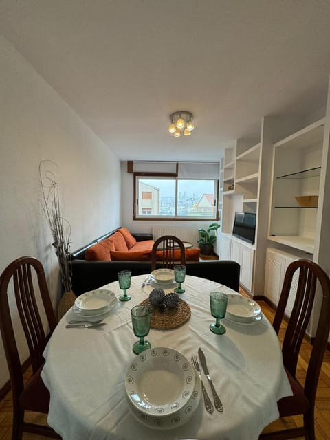 Avenida Centro Guixar Apartment in Vigo