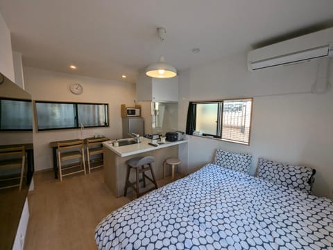 Kitchen or kitchenette, Dining area, Bedroom, air conditioner