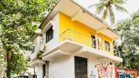 Property building, Day, Neighbourhood, Street view