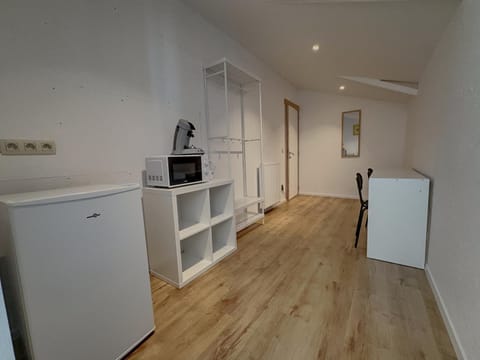 Jean 1B Brussels-Charleroi-Airport Apartment in Charleroi