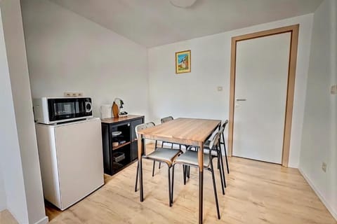 Jean 1C Brussels-Charleroi-Airport Apartment in Charleroi