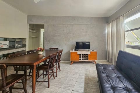 TV and multimedia, Living room, Dining area