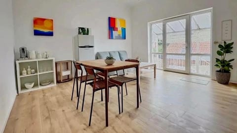 Station 82A Charleroi-airport Apartment in Charleroi