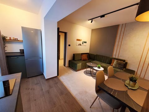 HILL Lux Apartman 1, FREE Secure private yard PARKING 2 place, DESIGNER home & WI-FI rooms & SMART TVx3 & 2 Bedroom & Rooms & Apartments Nis Apartment in Serbia