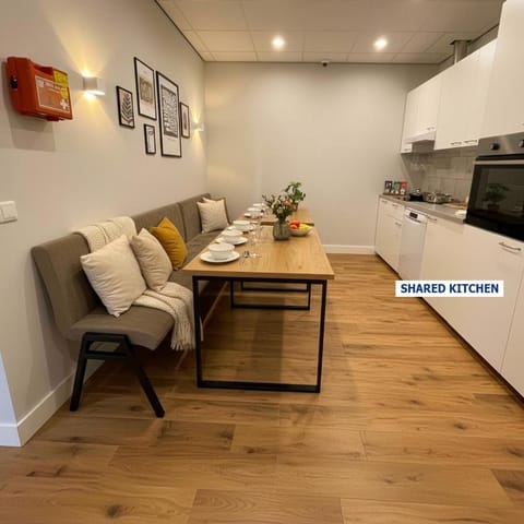 Relaxing Private Suite w Bathroom & Wi-Fi Apartment in South Holland (province)