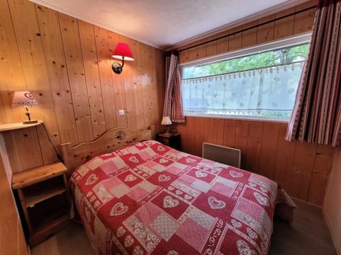 Bed, Bedroom, furniture