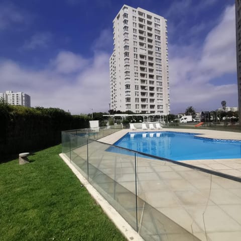 Garden, Swimming pool