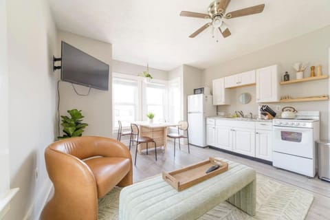 King Bed Downtown Suite Port City Stays Apartment in Portsmouth