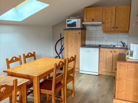 Appartement cosy à Notre-Dame-de-Bellecombe, superbe vue - FR-1-807-69 Apartment in Notre-Dame-de-Bellecombe