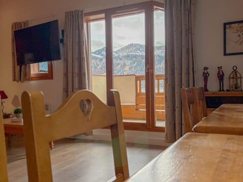 Appartement cosy à Notre-Dame-de-Bellecombe, superbe vue - FR-1-807-69 Apartment in Notre-Dame-de-Bellecombe