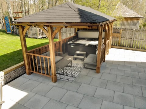 Lairig Ghru Lodge House in Aviemore