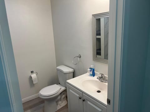 Modern and charming 1 bed first floor apartment Apartment in La Mesa