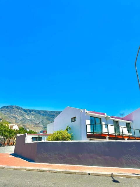 Property building, Day, Natural landscape, Mountain view