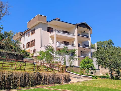 Property building, Day