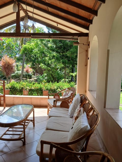Day, Balcony/Terrace, Living room, Seating area, Garden view