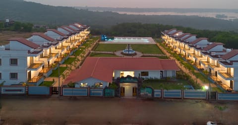 Property building, Bird's eye view