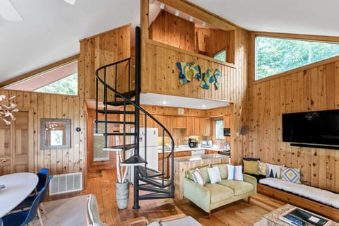 Apache Lake House - Lake Michigan Views - Nature Sanctuary House in Wisconsin