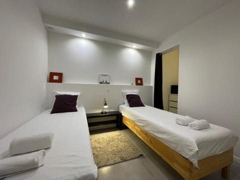 2 lits - Parking - Proche gare Apartment in Fontainebleau