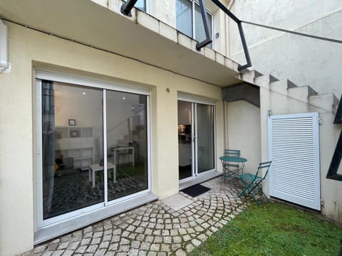 Confort & gare - Exterieur - Parking Apartment in Fontainebleau