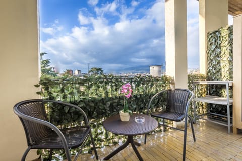 View (from property/room), Balcony/Terrace