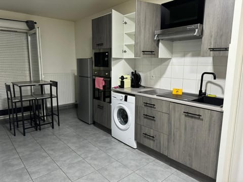 M012 Marquer joli studio Apartment in Annemasse