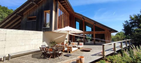 Property building, Balcony/Terrace, Garden view