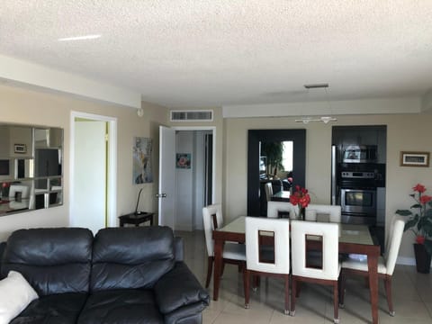 Golden Isles Suite 315 Apartment in Hallandale Beach