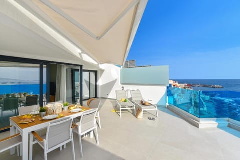 Balcony/Terrace, Dining area, Sea view, sunbed