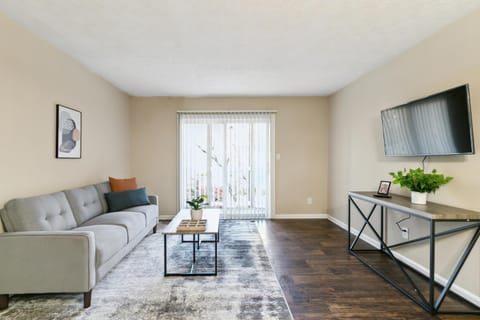 Halsten at Vinings 3114 Spacious 1 bed 1 Bath Apartment in Vinings