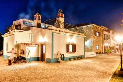 Facade/entrance, Garden, Balcony/Terrace, Lobby or reception, Garden view, Mountain view