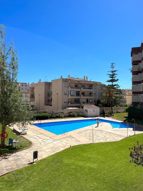 Property building, Garden, Garden view, Pool view, Swimming pool