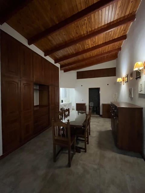 Kitchen or kitchenette, Living room, air conditioner