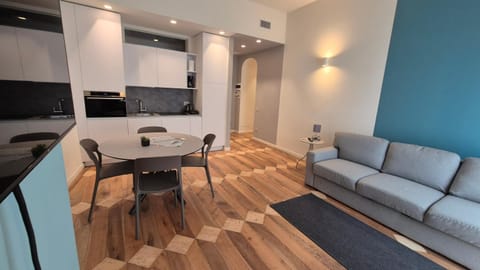 TV and multimedia, Kitchen or kitchenette, Living room, Seating area, Dining area, minibar, pet friendly, stove