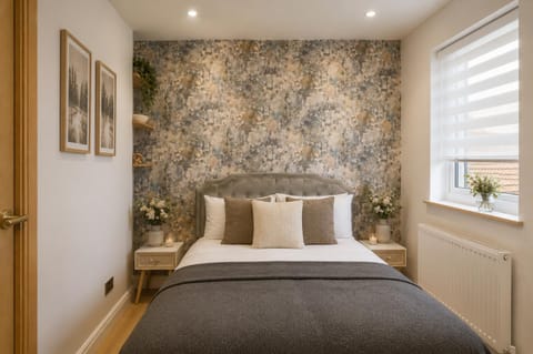 Bed, Decorative detail, Bedroom