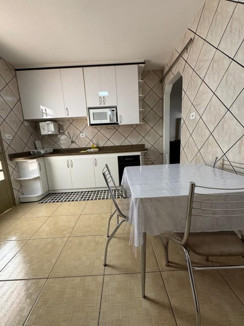 microwave, minibar, stove