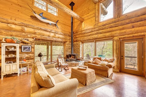Fish, Boat and Hike Pet-Friendly Cabin in Arkansas Cabin in Pike County