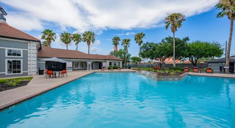 Pool view, Swimming pool