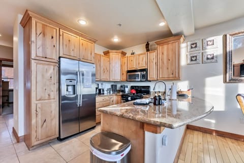 Keystone Escape with Fireplace and Hot Tub House in Keystone