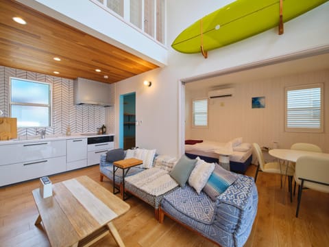 Kitchen or kitchenette, Living room, Seating area
