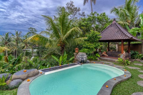 Natural landscape, Garden, Garden view, Pool view, Swimming pool, Swimming pool, sunbed