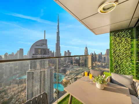 Day, View (from property/room), Balcony/Terrace, Seating area, City view