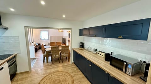 Kitchen or kitchenette, oven, stove, toaster