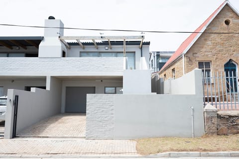 Unwinding Mossel bay House in Western Cape