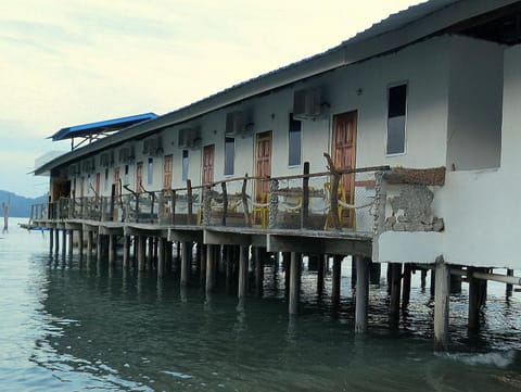 Property building, Balcony/Terrace, Balcony/Terrace, Sea view