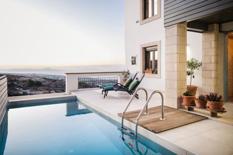 Natural landscape, View (from property/room), Mountain view, Sea view, Swimming pool, sunbed