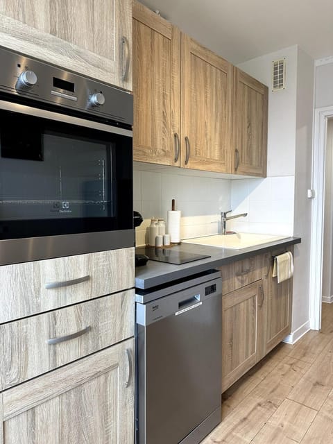 dishwasher, oven, stove, toaster