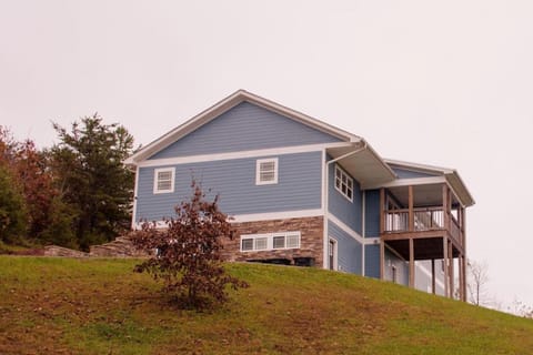 Hillside View on Tanglewood House in Alabama