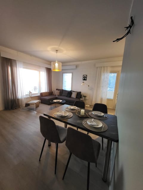 Living room, Dining area