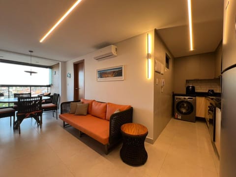 Kitchen or kitchenette, Living room, Seating area, Dining area, air conditioner